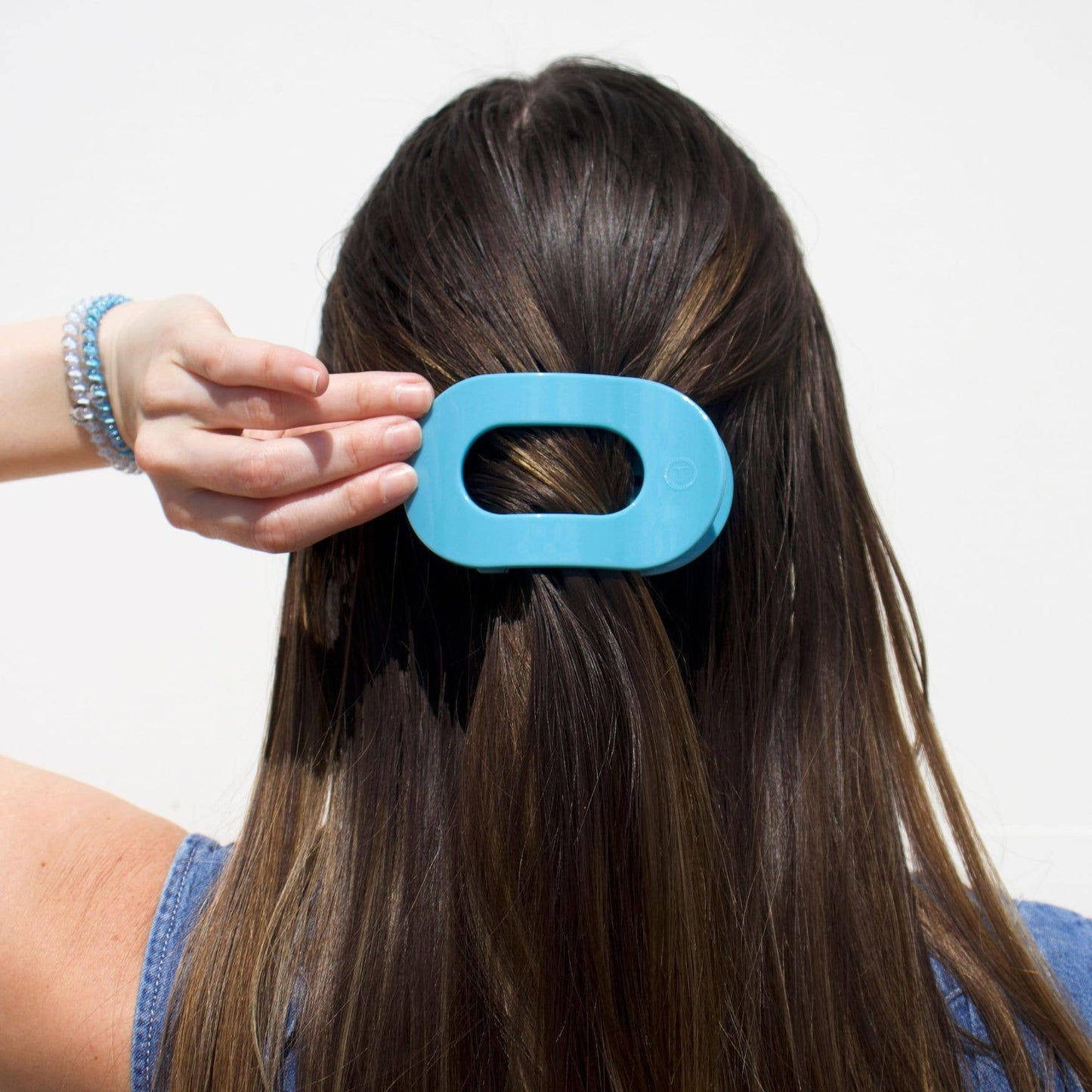 Flat Round Hair Clip | Medium | Summer Sky