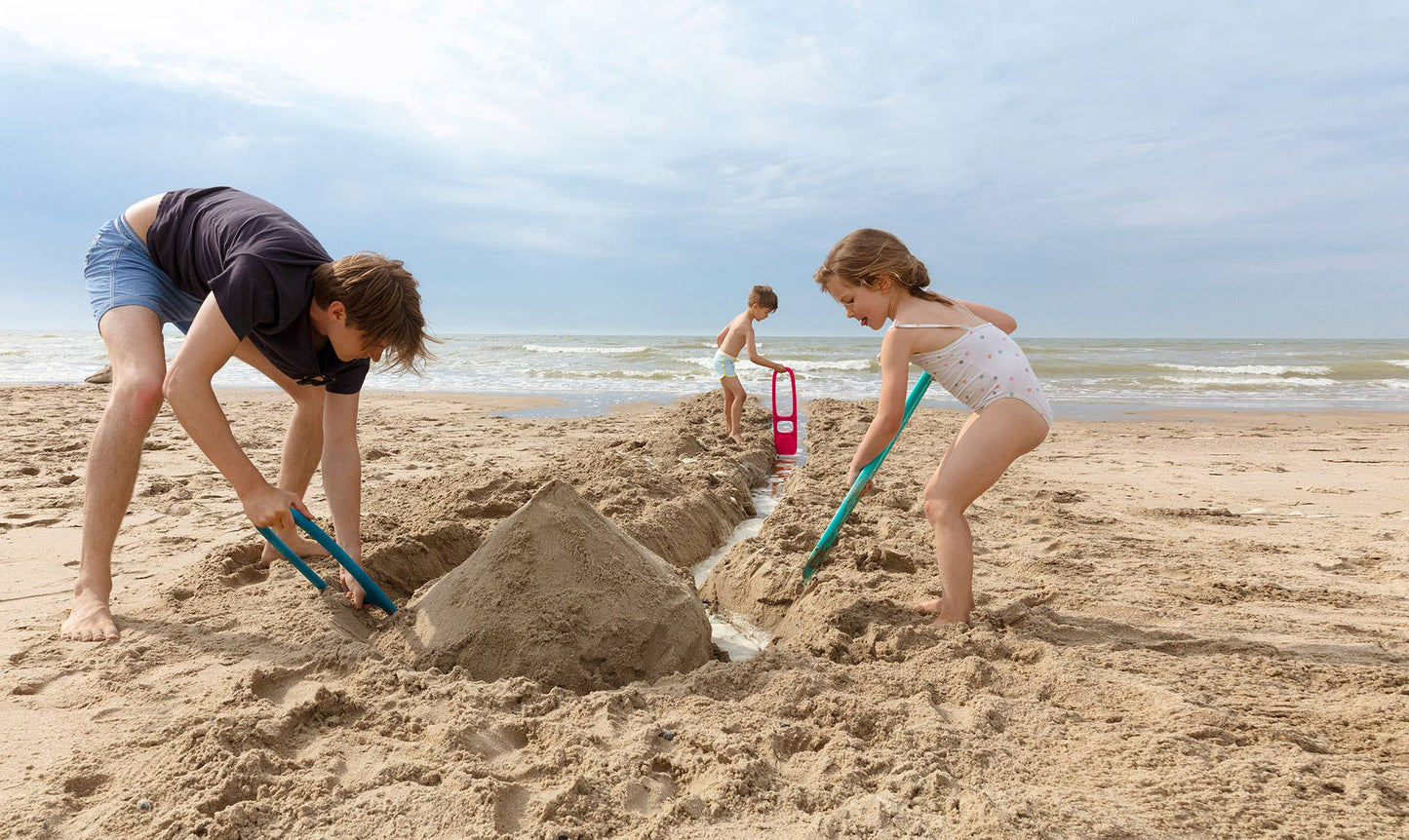 Quut Scoppi – Kids Snow & Sand Shovel with Easy Grip