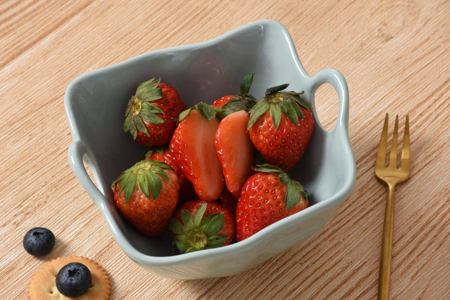 Snack Bowl in Shatterproof Melamine