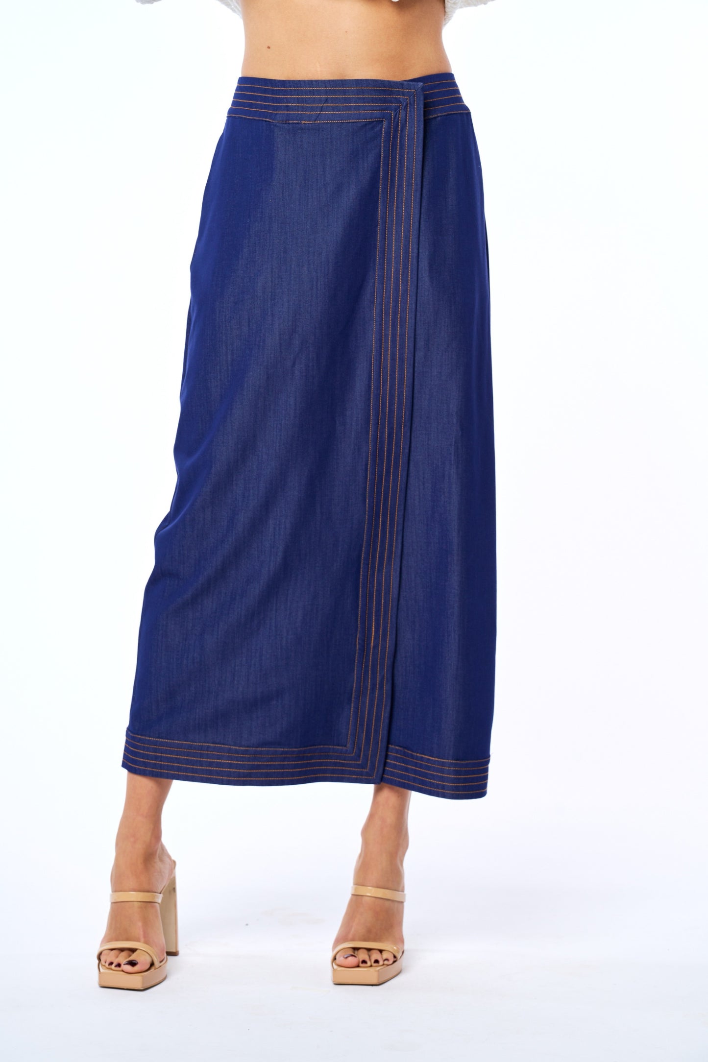 Tahlia Midi Skirt with Contrast Piping and Top Stitching