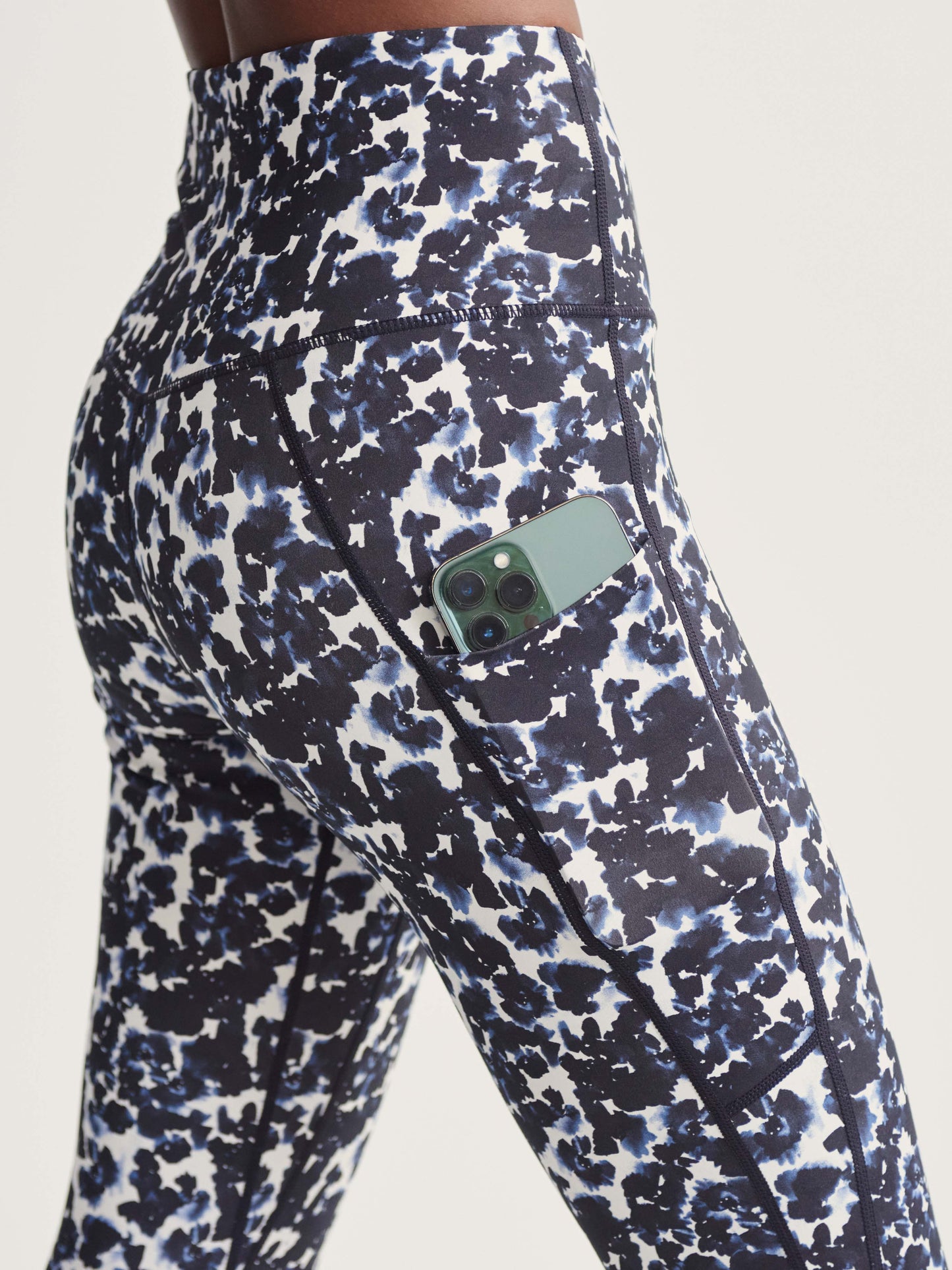 Form High Pocket Legging