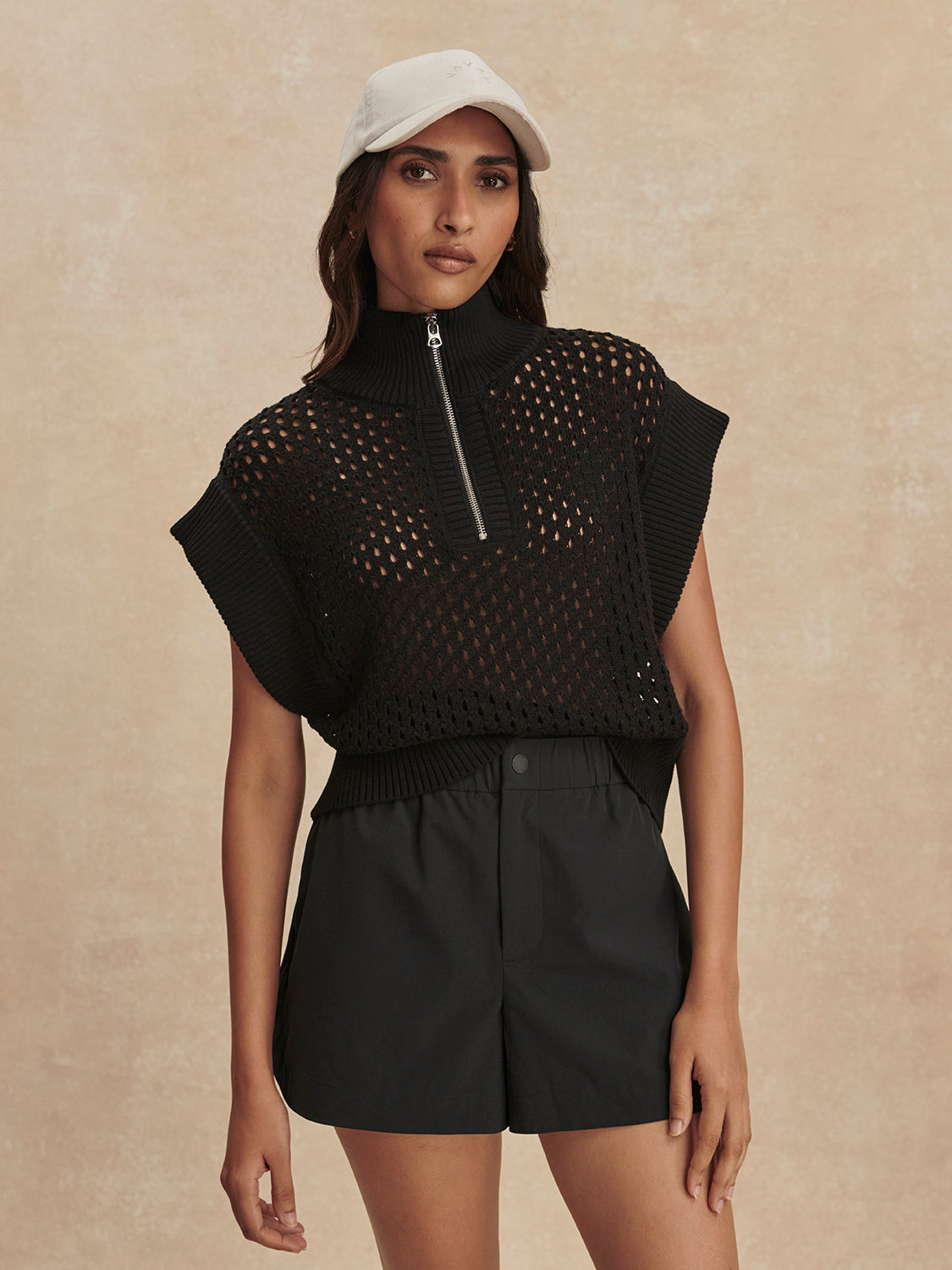 Nila Mid Rise Shorts - Black